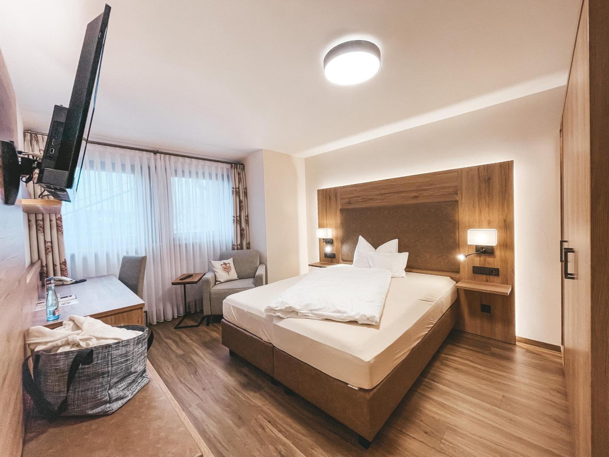 Hotel Badischer Hof Biberach bei Offenburg Buitenkant foto